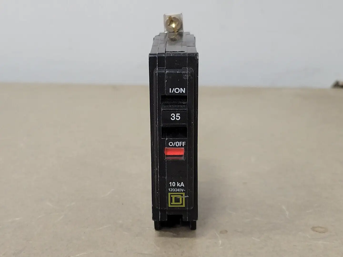 USED SQUARE D QOB135