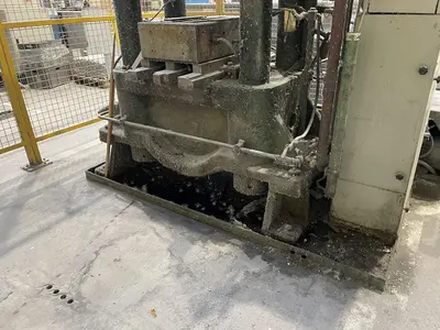 USED HL 450 TON HEATED 4 COLUMN PRESS