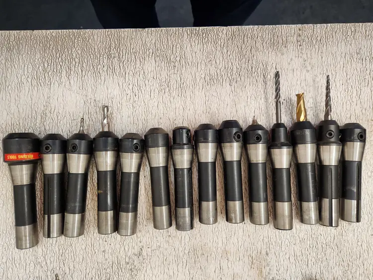 Used ISCAR R8 HOLDERS Misc Industrial Equipment Kentucky US | Aucto #687652