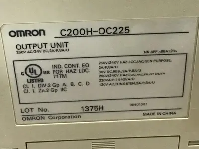 USED OMRON C200H-OC225