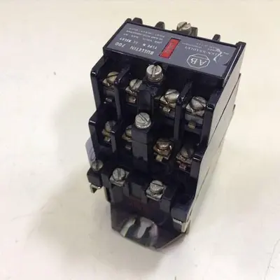 USED ALLEN BRADLEY 700-N800A1 SER C
