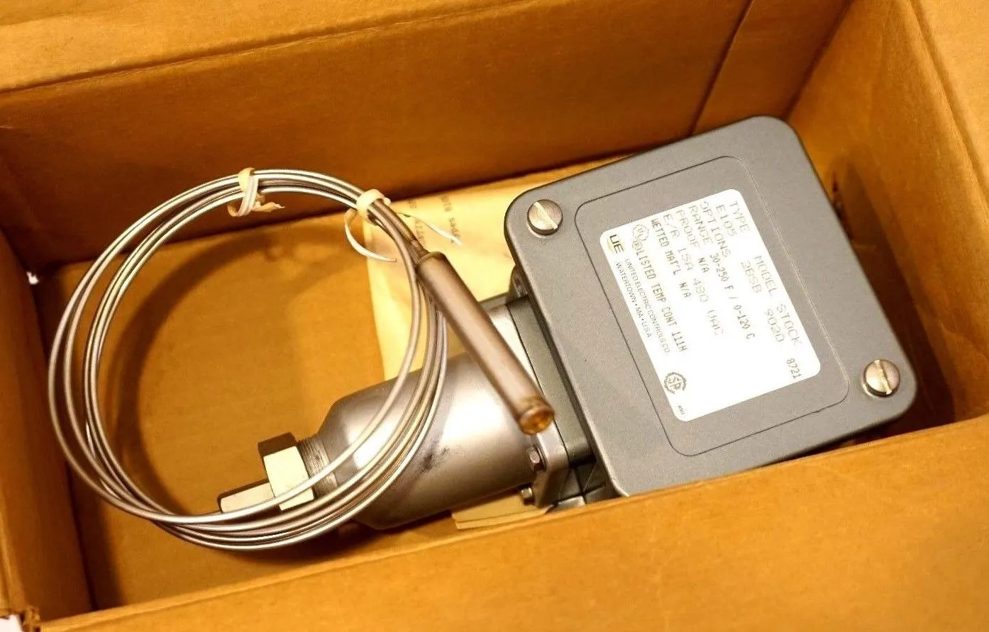 NEW UNITED ELECTRIC E105-2BSB TEMPERATURE SWITCH 30-250F / 0-120C E1052BS