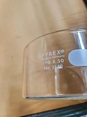PYREX 40ML BEAKER, 100ML BEAKER, NO. 3140 CRYSTALLIZING DISH, & PETRI DISH COVER