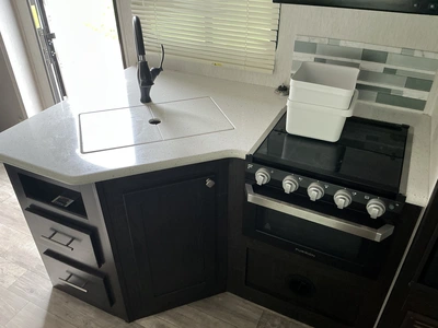 Used 2019 HEARTLAND NORTH TRAIL CALIBER 31BHDD Campers, Caravans, Motorhomes Michigan US | Miedema Asset Management Group #1474478