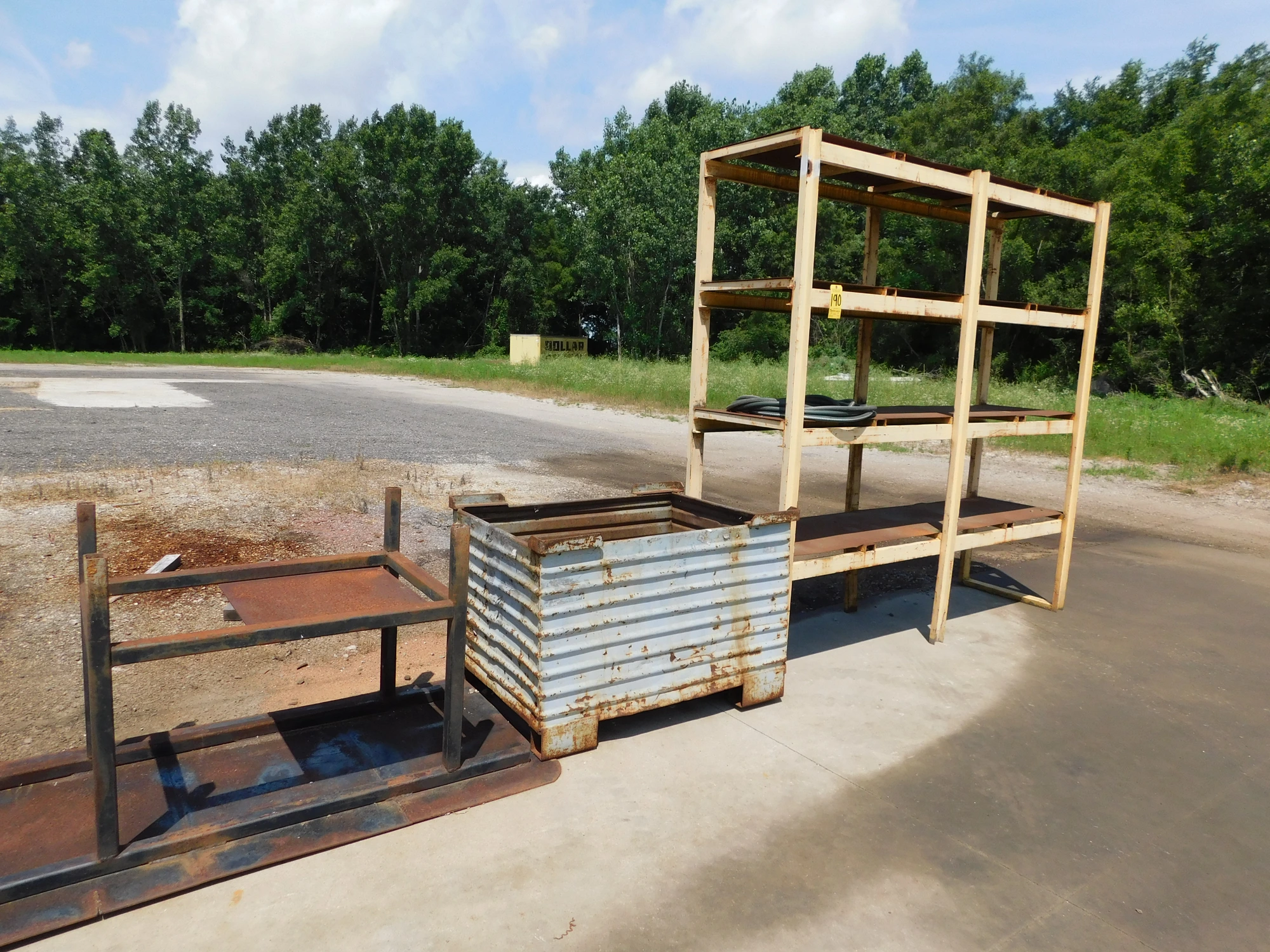 Used _UNKNOWN_ _UNKNOWN_ Racks/Shelving Indiana US | Thompson Auctioneers #1322556