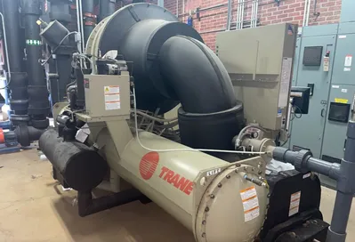 2012 TRANE CVHE320 Chillers | Perry Equipment (5)