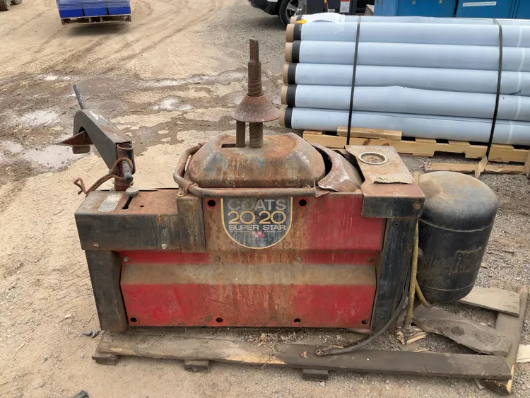Used _UNKNOWN_ _UNKNOWN_ Tire Balancers Michigan US | Miedema Asset Management Group #1476231