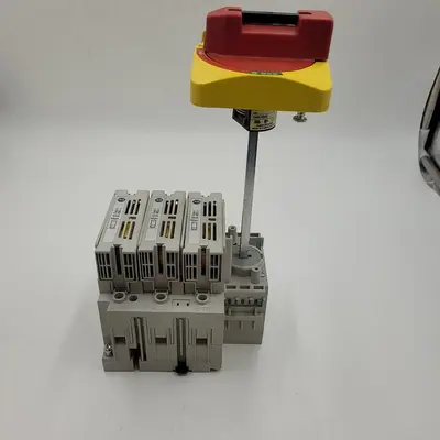 Used ALLEN BRADLEY ALLEN BRADLEY DISCONNECT SWITCH 194R-J30-1753 SER A CLASS J HRCI-J 30A & 194R-HS4E Disconnects | ND Industrial Surplus #1216531