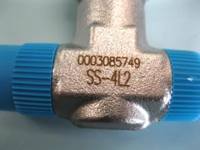 NEW Swagelok SS-4L2