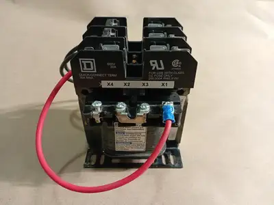 NEW SQUARE D 9070TF100D37
