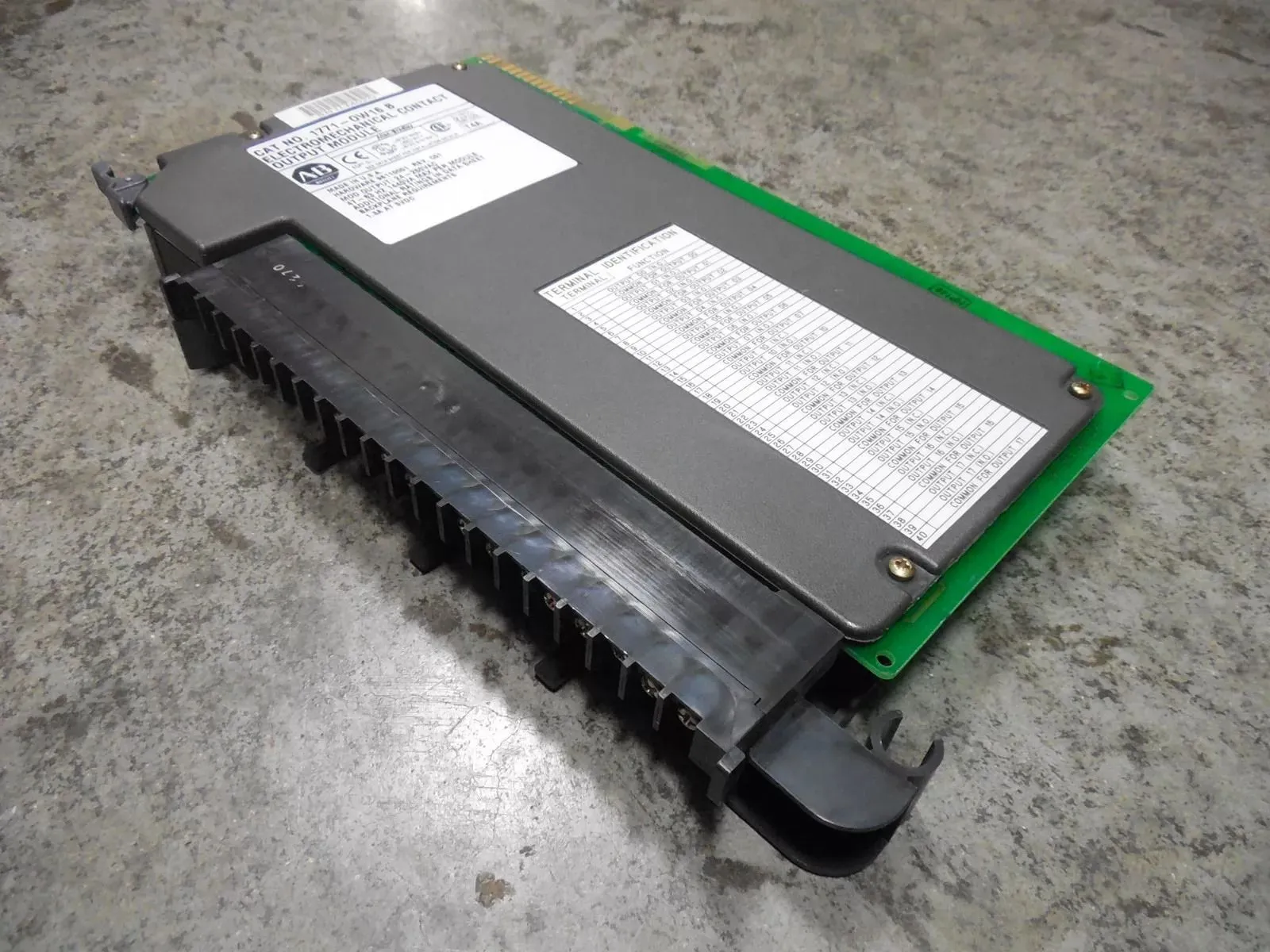 Allen Bradley 1771-OW16/B Electromechanical Contact Output Module Rev. C01 Used