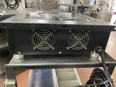 Used Spring Used Spring USA MAX Induction Cook and Hold Titanium Induction Range 240V 3500W Commercial Ranges Illinois US | Falcon Restaurant Supply #1375690