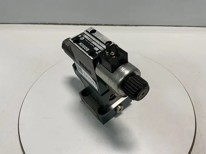 Used BOSCH 081WV06P1V1033WS024/00D51 Valves/Fittings Michigan US | Ideal Machinery #692915