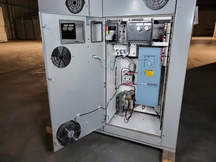 Used EATON SVX004A1-5A4N1 Switchgears British Columbia CA | Lenmark #240107