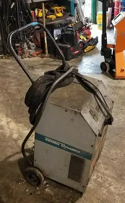 USED 1996 THERMAL DYNAMICS PAK5XR