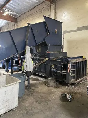USED 2005 MARATHON ATLAS ET