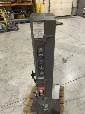 Used BRANSON Integrated Ultrasonic Welder 200/245VAC Input 50/60Hz Ultrasonic Welders Michigan US | Maverick Industrial Sales #1398035