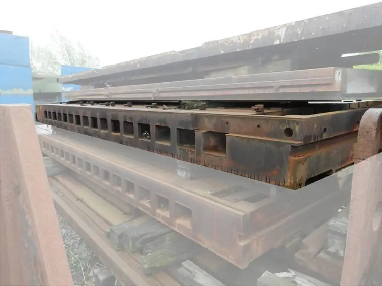 Used FLOORPLATE 4000 X 2000 X 300 MM Tables, Floor & Layout Plates BE | Apt International N.V #366628
