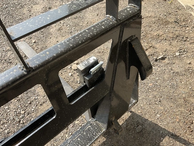 Used AGT SKID STEER FORK ATTACHMENT EURO / GLOBAL QUICK ATTACH CARRIAGE Pallet Forks Michigan US | Miedema Asset Management Group #1320304