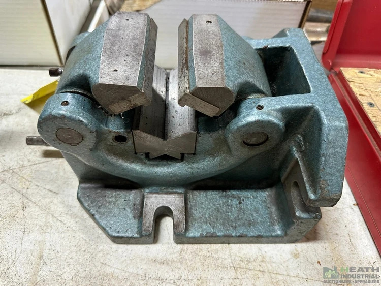 Used _UNKNOWN_ 4Â€ SELF CENTERING VISE Vises Illinois US | Heath Industrial Auction Services #1549711