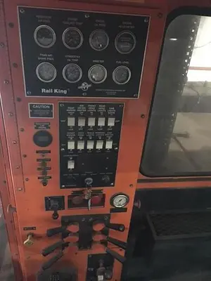 TRACK MOBILE, RAIL KING (USED)