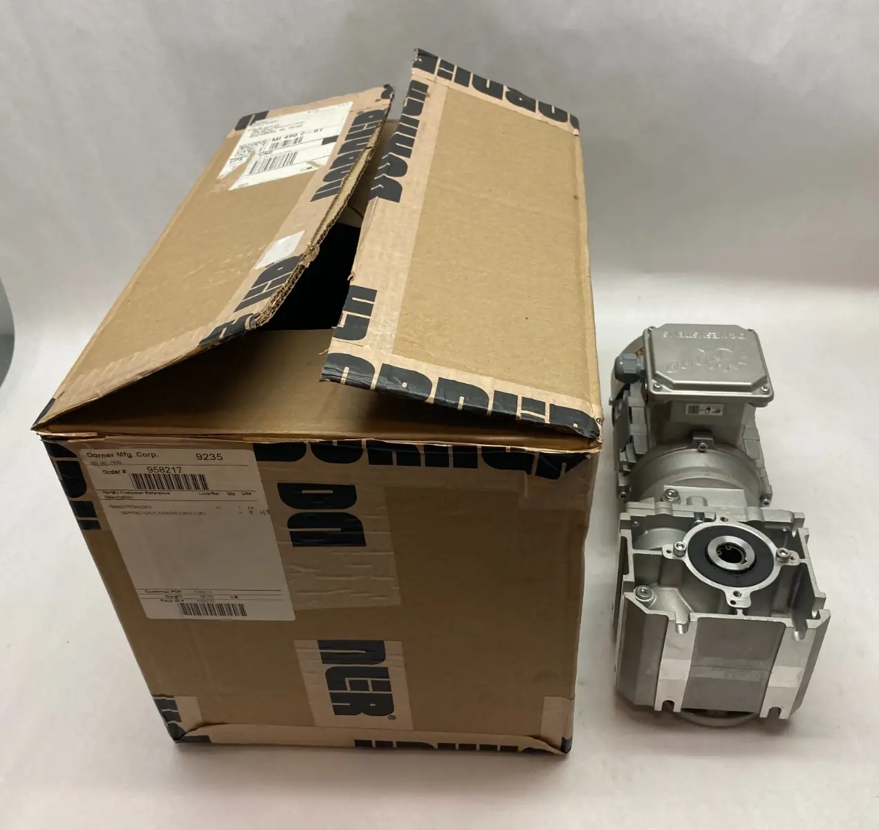 USED DORNER DIRECT MOUNT MOTOR FIXED SPEED, RIGHT HAND