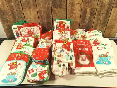 Huge Lot of Christmas (Table Mats, Kitchen towels, etc.)
