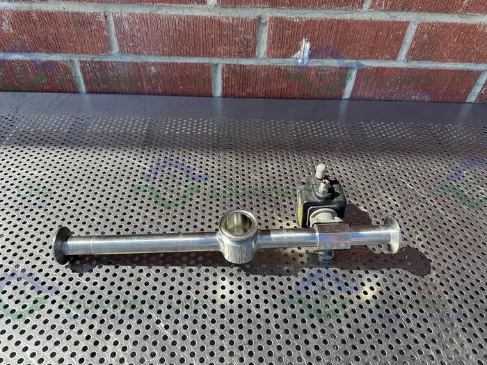Used ITT PURE FLO 4 -WAY DIAPHRAGM VALVE W/ 1 1/2" TO 1" TO 1/4" SANITARY FITTING Valves/Fittings California US | Equipment Lab #485776