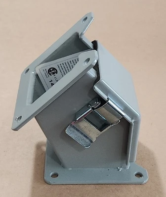 NEW Hammond Manufacturing 1485B4Q
