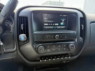 USED 2019 CHEVROLET W5500