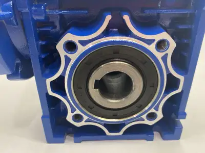 Used Motovario Right Angle Worm Gear Reducer 4003061 Speed Reducers Michigan US | Maverick Industrial Sales #1393301