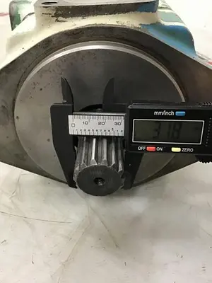 USED VICKERS 3525V35E21