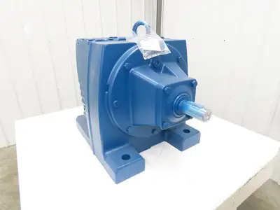 Sew Eurodrive R147 AD6 Inline Helical Gearbox 46.65 Reducer 38 RPM 115100 In-Lb