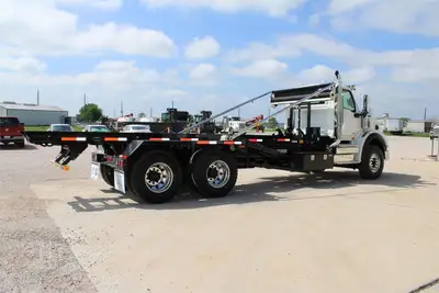 New | in-Stock 2026 INTERNATIONAL HX Rolloff Trucks Texas US | Roll Off Truck World #1491804