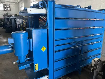 C & M 60” Vertical Baler (In Miami)