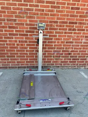 Used METTLER TOLEDO 2888 STAINLESS STEEL SCALE W/ HAWK READOUT 1000 LBS  36 X 36 Scales California US | Equipment Lab #1394844