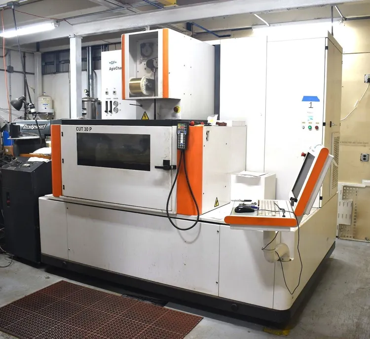 2014 AGIECHARMILLES CUT 30P Wire EDM | CNC EXCHANGE
