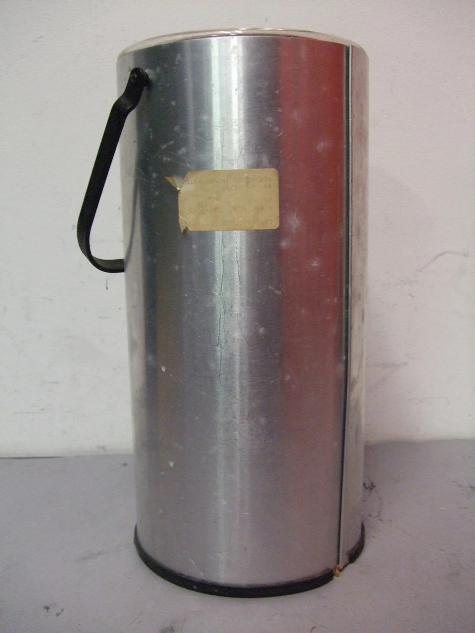 USED ACE GLASS INC. 6887620