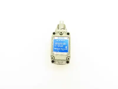 Yamatake Honeywell 2LS1-J Micro Limit Switch Plunger Type 10A 480V