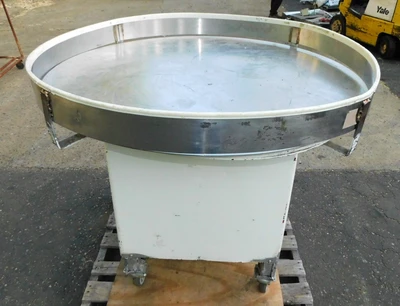 USED 48" ACCUMULATOR 48" TABLE