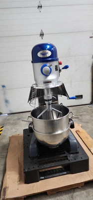 USED 1900 VOLLRATH MIX1040