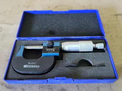 0-1" Outside Digital Micrometer 5LD47 and 0-6" Caliper 5LD57