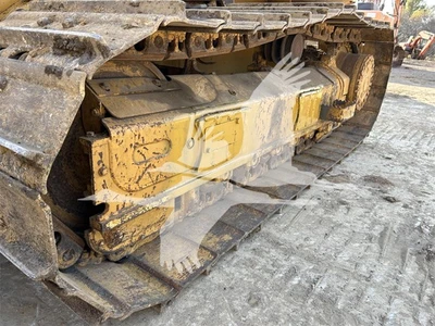 USED 2010 CATERPILLAR D5K LGP
