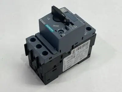 3RV2011-1KA10 | Siemens  Motor Protector Circuit Breaker 9-12.5A - Used