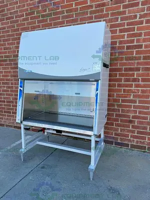 USED LABCONCO 3780101 LOGIC BIOSAFETY CABINET 4 FT CLASS II TYPE A2