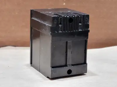 30 Amp, 2 Pole, 120/240 Volts Circuit Breaker