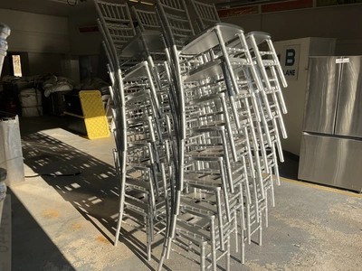 Used 32 WOODEN CHAIRS Party/Banquet Supplies Michigan US | Miedema Asset Management Group #1761403