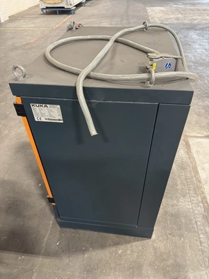 2011 KUKA KR 90 R2700 Pro tooling and equipment | Bowland Trading Ltd (6)
