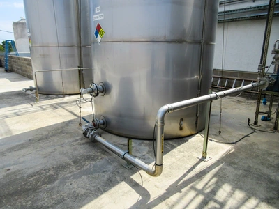 Vertical Tanks ss 5500 gallons