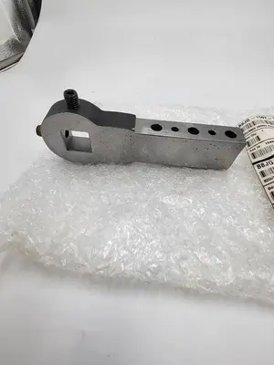 New | in-Stock DESTACO DESTACO B8JG-1507-1  82G/M63 20MM ARM W/ SCREWS USED ON MODELS: 82M-3 | 52H-3E / TCC-2E *NEW* Nuts & Screws | ND Industrial Surplus #1215754